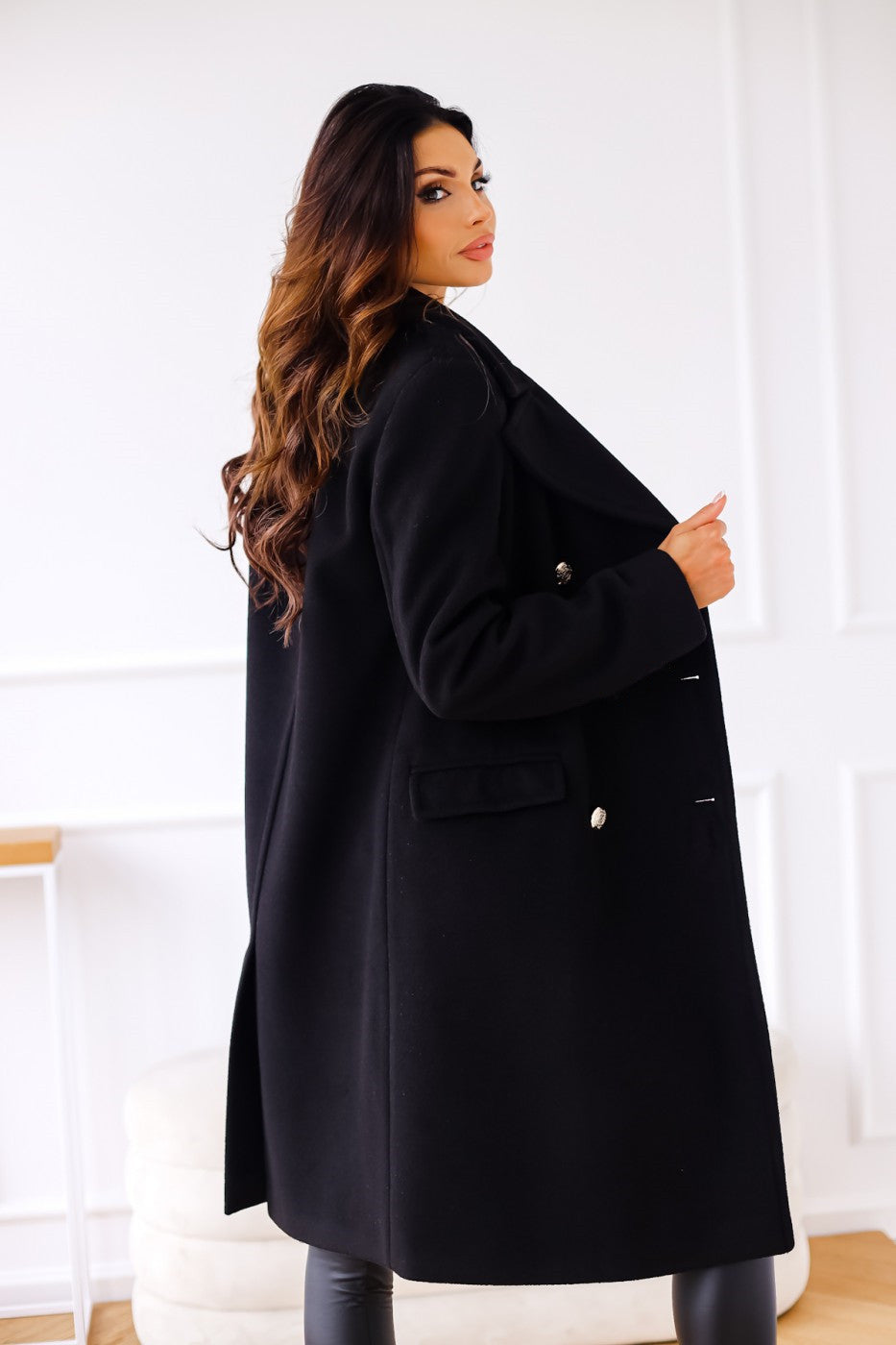 Valeria Jas | Elegante Getailleerde Double-Breasted Half Lange Jas