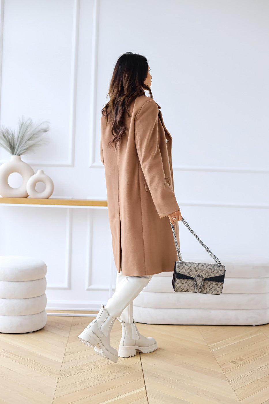 Valeria Jas | Elegante Getailleerde Double-Breasted Half Lange Jas