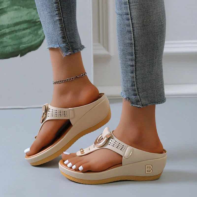 Adelaide Sandalen | Leren Wedge Sandalen met Geheugenschuim en Schokabsorberende Zool