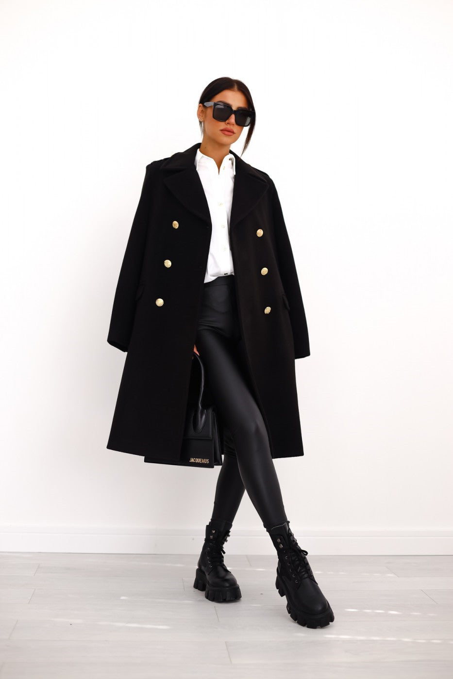 Valeria Jas | Elegante Getailleerde Double-Breasted Half Lange Jas