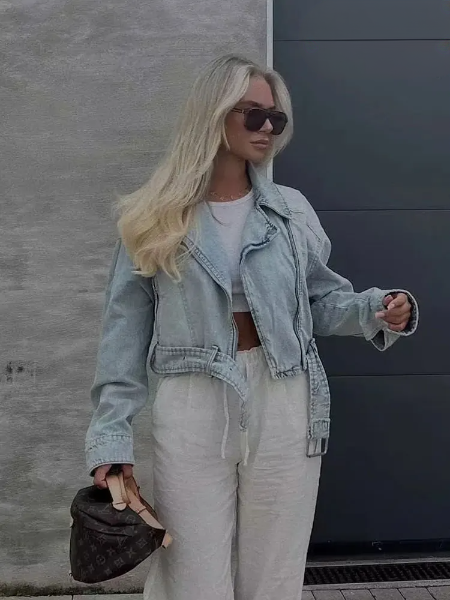 Adriana - Korte Jas Denim Chic | Stijlvolle Spijkerjas met Losse Pasvorm voor Ieder Seizoen