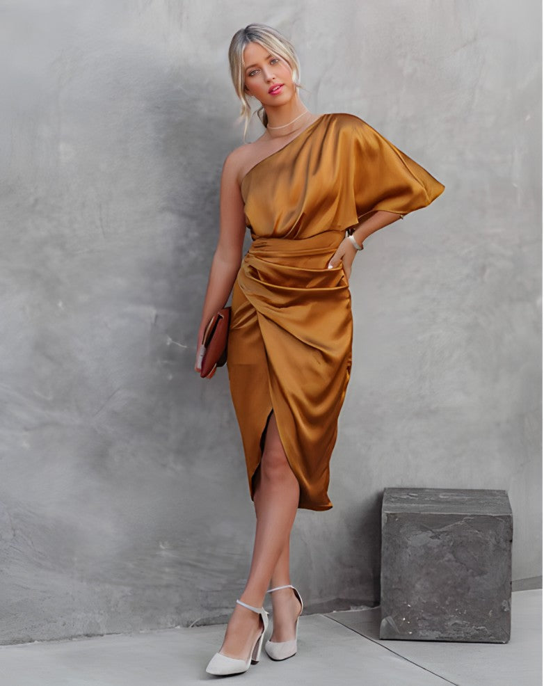 Allegra Feestjurk | One-Shoulder Zijde Jurk met Irreguliere Zoom en Bodycon Fit