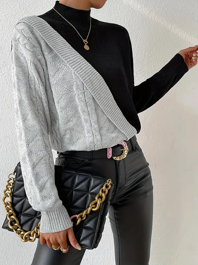 Giulia Trui | Asymmetrische Trui met Contrasterende Kleuren en Moderne Flair