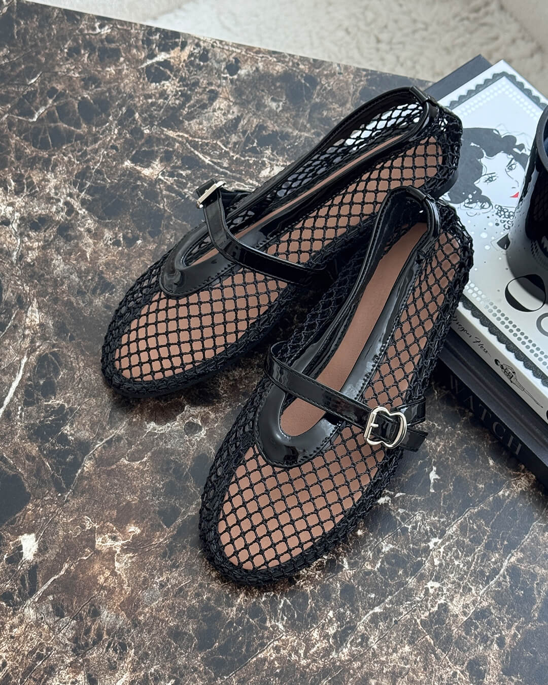 Juliette Mesh Ballerina's Dames met Ademend Mesh, Leren Details en Gesp - Wit/Zilver/Zwart