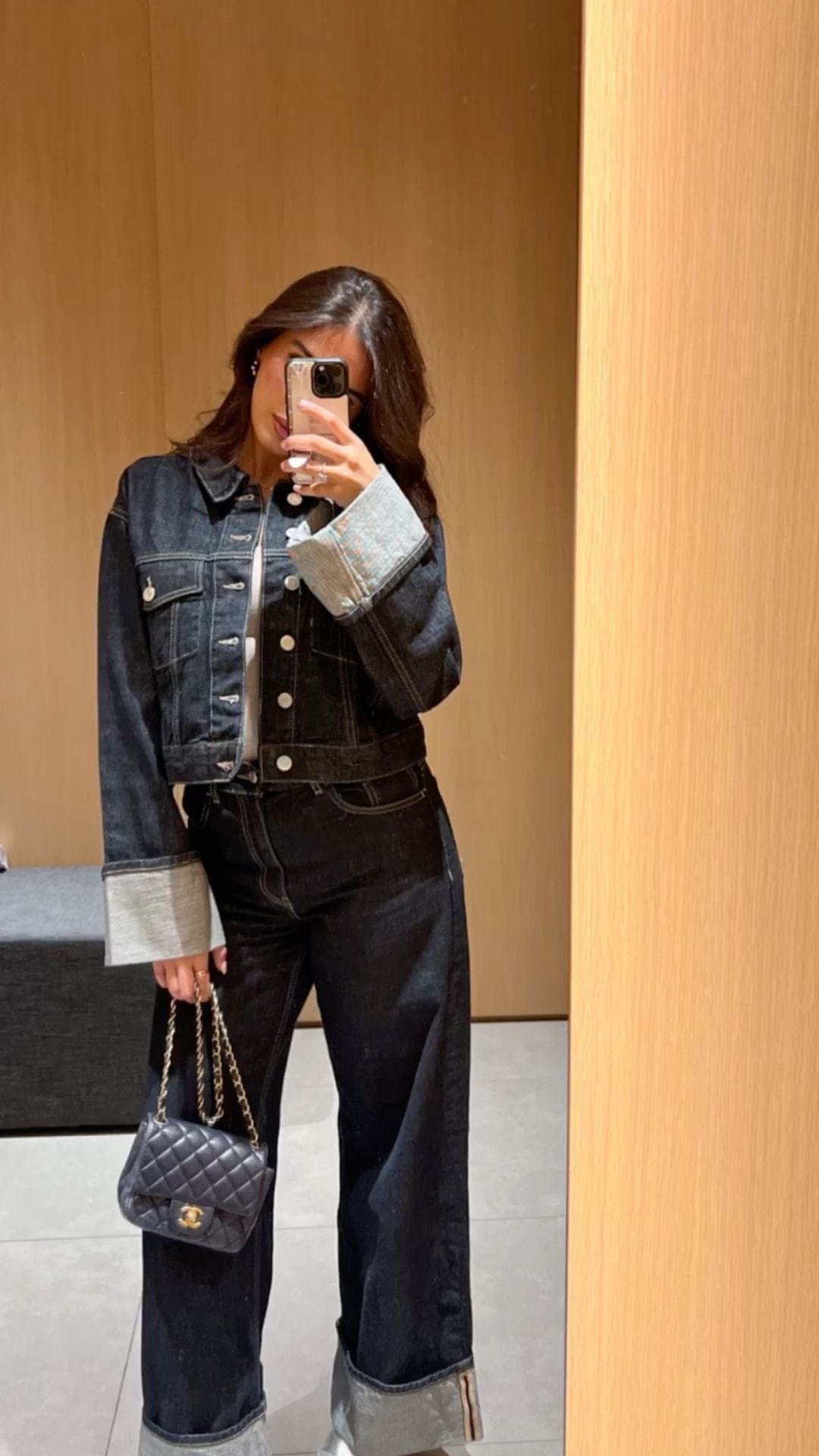 Sofia Denim Twee-Delen Ensemble met Lange Mouwen en Kraag – Stijlvol & Tijdloos