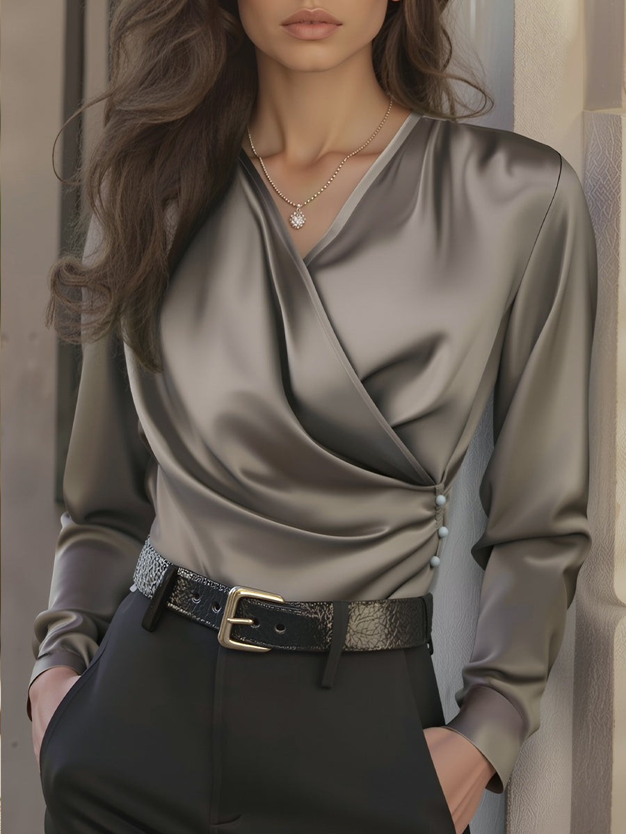 Elisabetta Satijnen dames blouse – elegante bruine V-hals blouse met getailleerde pasvorm