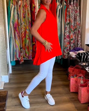 Lucia Blouse | Mouwloze Zomerblouse met V-Hals, Losse Pasvorm en Plooiachterkant