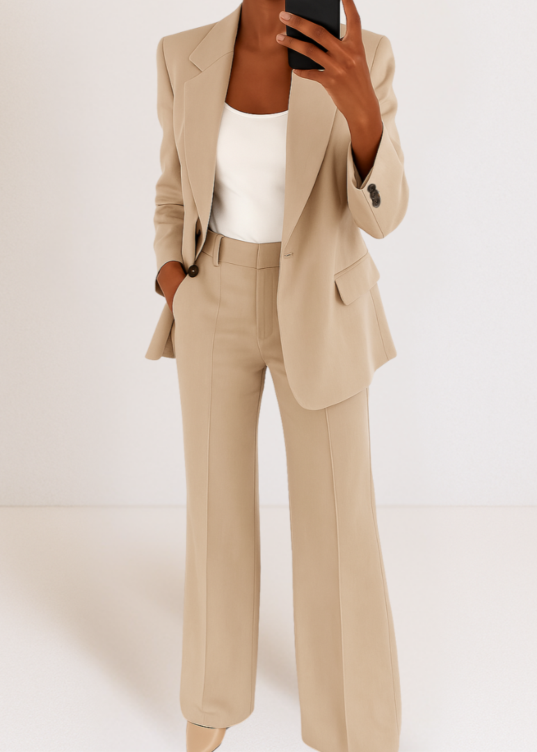 Alessia Dames broekpak – chique two-piece set met tailored blazer en rechte pantalon