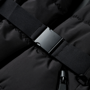 Clara dames pufferjas – zwarte gewatteerde jas met riem & waterafstotende afwerking