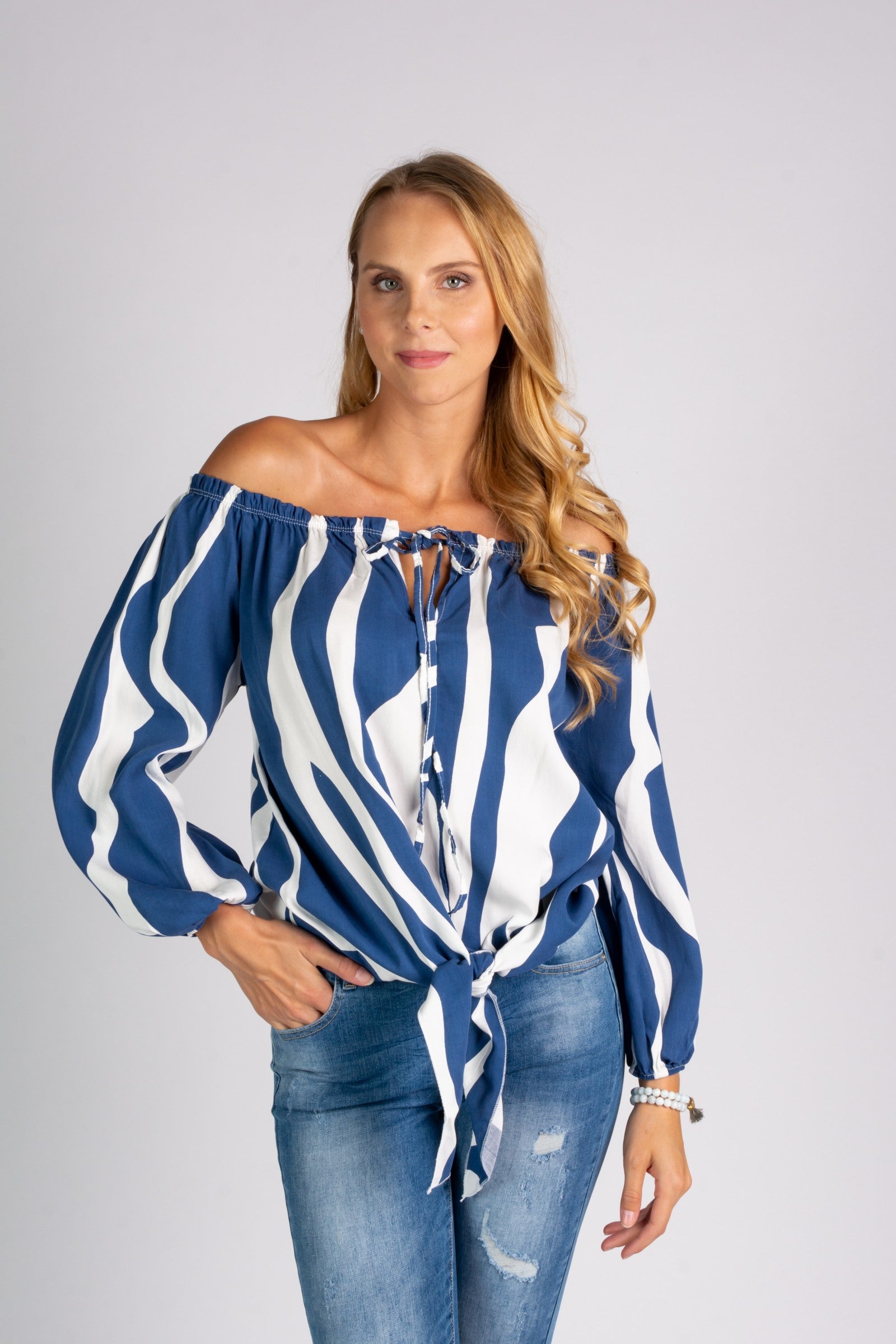 Alina Blouse | Schoudervrije Zomerblouse met Golvend Patroon en Losse Pasvorm