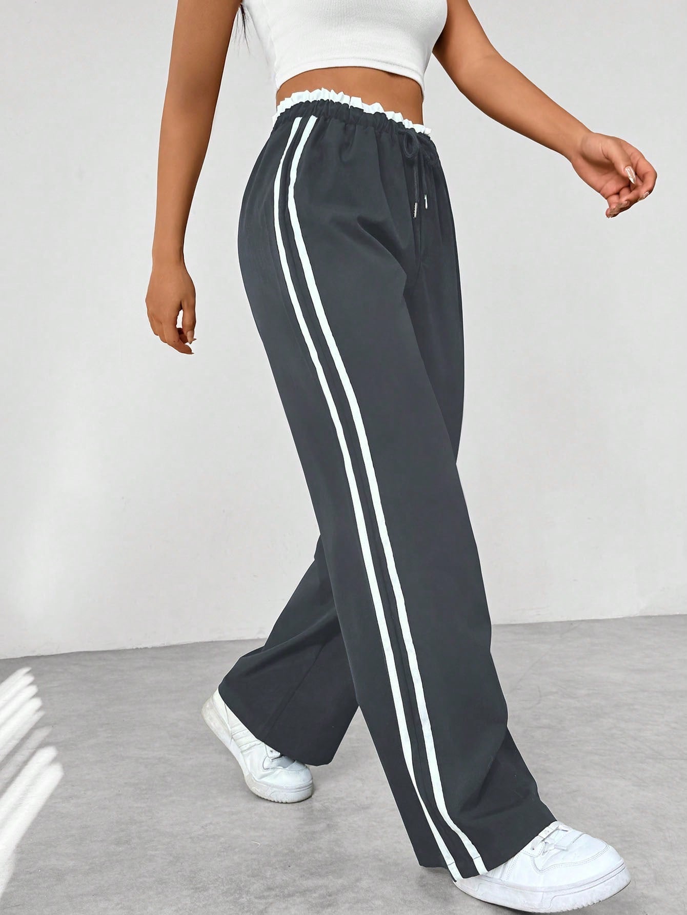 Rafaela Trend Sportieve Wide-Leg Broek – Comfortabele Streetwear Broek met Strepen