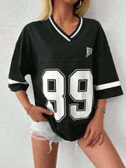 Raffaella Shirt | Oversized Varsity Shirt met ‘89’-Print en Sportieve V-Hals