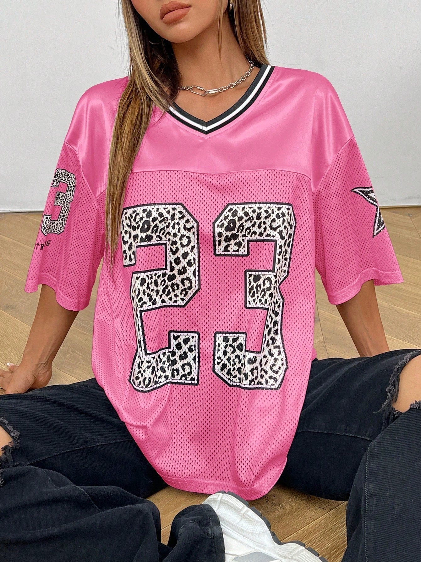 Oversized Jersey Shirt met Dierenprint – Sportief, Trendy & Klaar voor Streetstyle - Isabelle Moretti