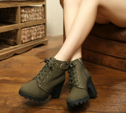 Giulia Moretti | Dames Martin boots met gesp en dikke hak