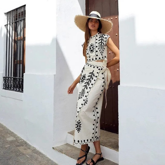 Airell Set | Tweedelige Zomerset met Elegante Blouse en Wikkelrok
