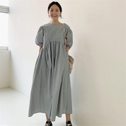 Alia | Losse jurk met pofmouwen