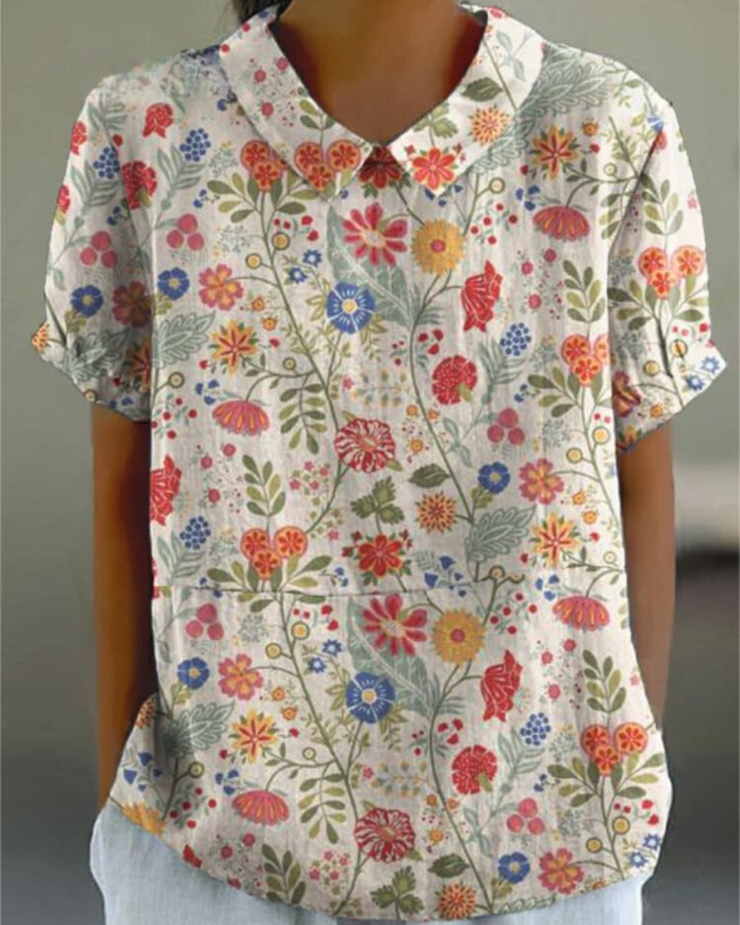 Addison Blouse | Zomerse Damesblouse met Bloemenprint en Poppenkraag