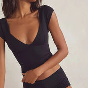 Alessia Top | Basic V-Hals Damestop met Flatterende Pasvorm en Luxe Look