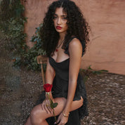 Amelia Dress | Elegante Jurk met Kantdetails en Vloeiende Rok