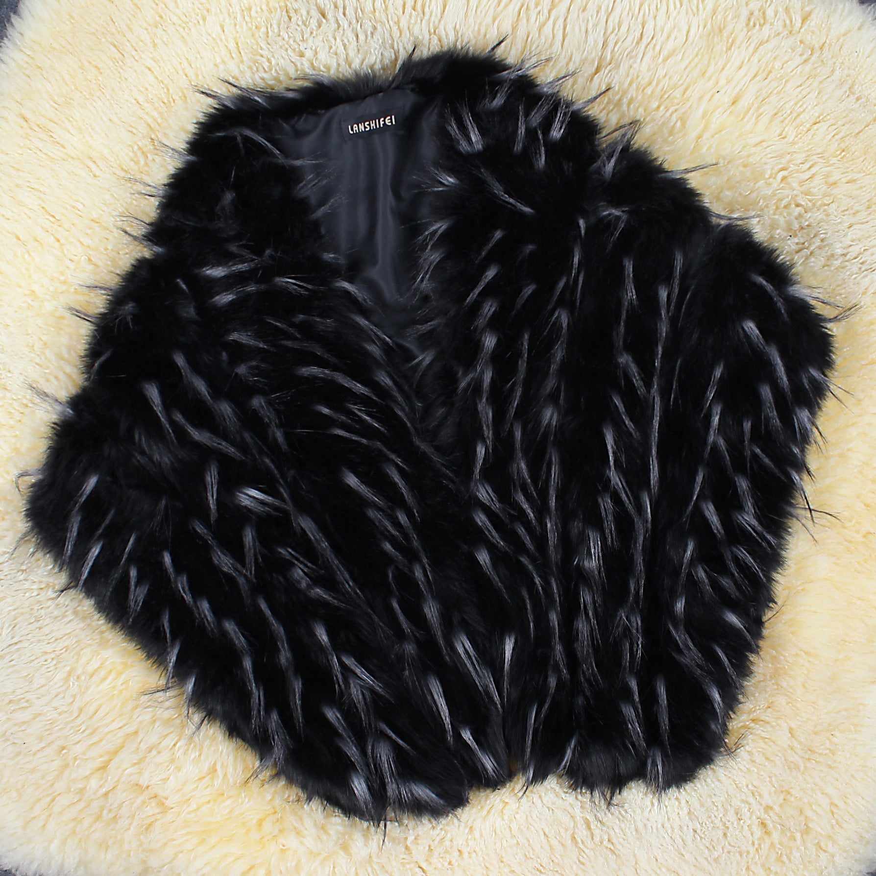 Ariana Faux Fur Cape | Elegant Dames Cape van Zacht Imitatiebont voor Feestelijke Gelegenheden