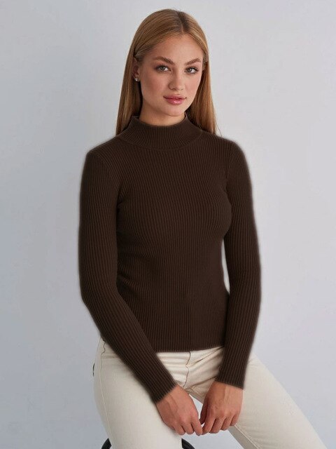 Elenya Coltrui | Ribbed Turtleneck met Zachte Stretch en Flatterende Pasvorm