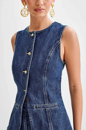 Kennedy Set | Denim Combi-Set met Lang Vest en Hoge Taille Shorts