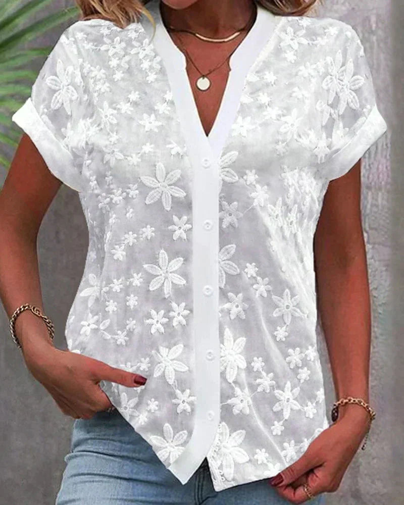 Annelie Blouse | Witte Kanten Blouse met Elegante Snit en Luxe Details
