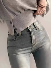 Alessia Trui | Casual Damestrui met Knoopdetail en Losse Pasvorm