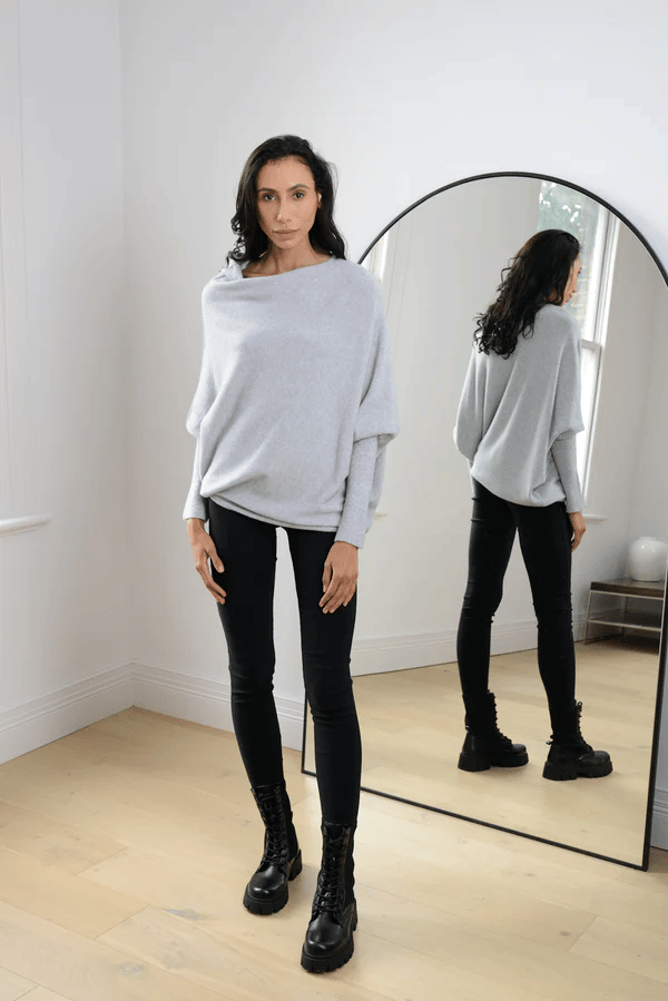 Sofia Off shoulder trui dames – losse gebreide trui met elegante open schouderlijn
