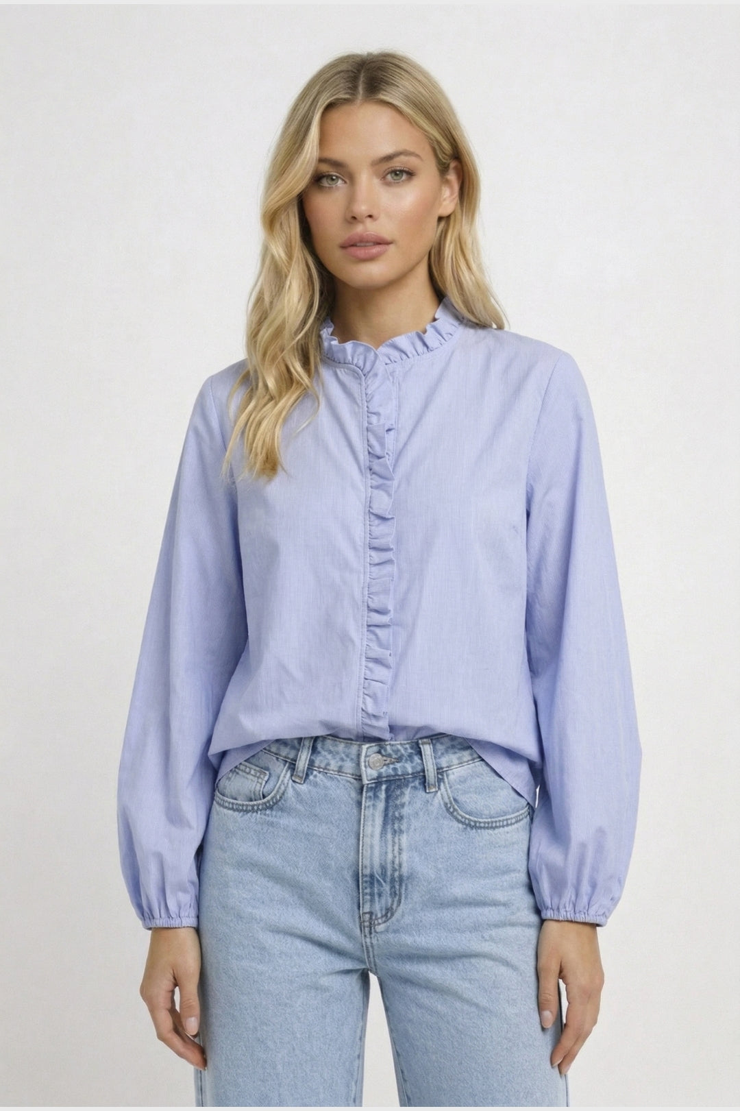 Damesblouse met Pofmouwen en Ruches - Lichtblauw / Wit - Maelen