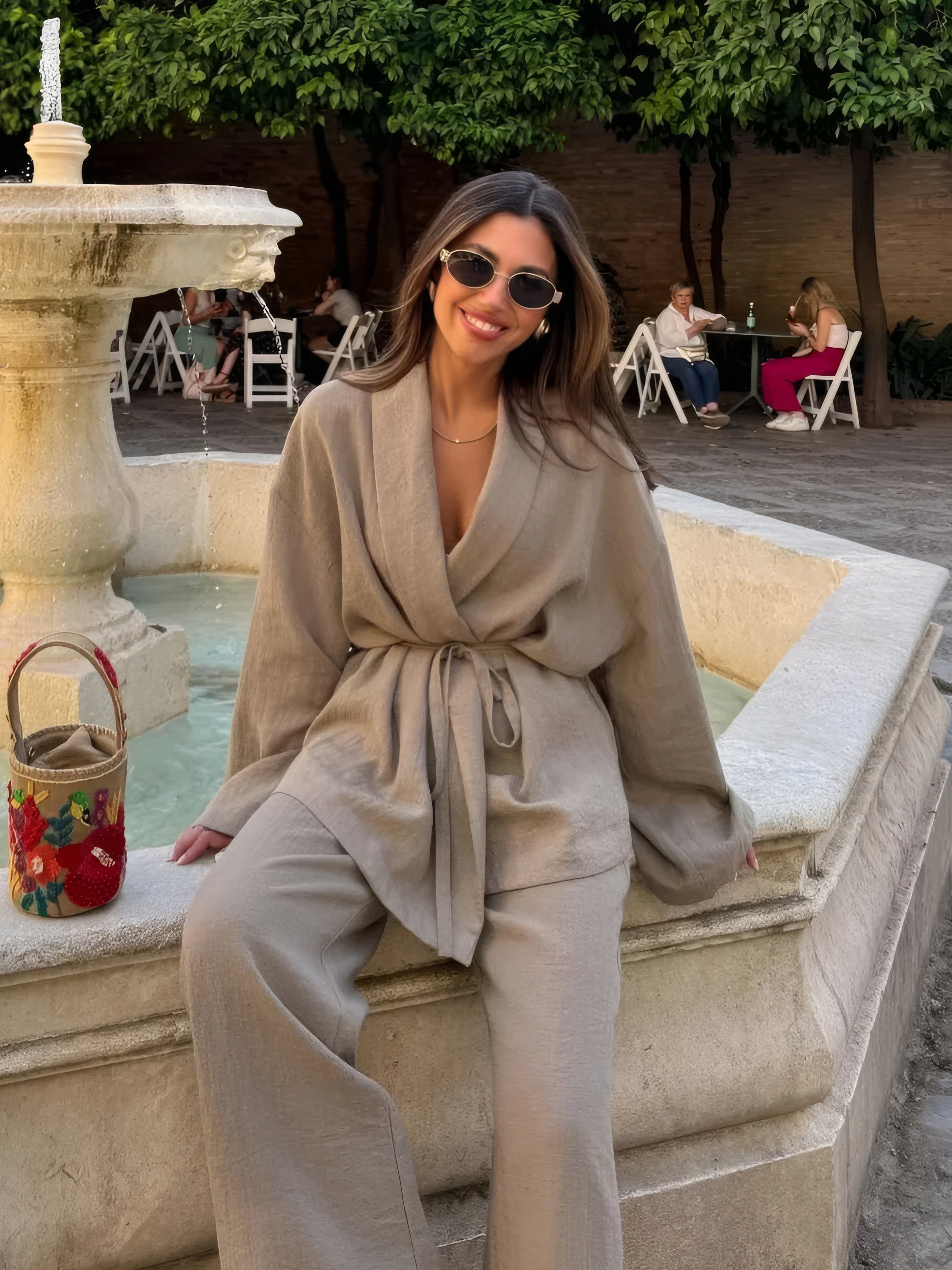 Alessia Set | Elegant Damespak met Wikkelblouse en Wijde Pijpen