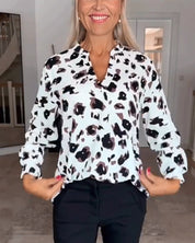 Allegra Blouse | Luchtige V-Hals Blouse met Speelse Print en Comfortabele Pasvorm