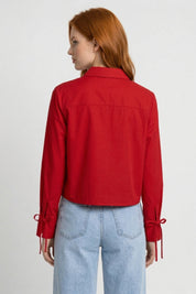 Damesblouse met Chinese Knoopsluiting en Cropped Pasvorm - Rood / Lichtblauw - Maelen