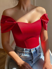 Celeste Top | Off-Shoulder Dames Top met Strikdetails en Comfortabele Pasvorm