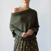 Aurora Asymmetric Sweater | Damestrui met Uniek Asymmetrisch Design en Veelzijdige Swing Kraag