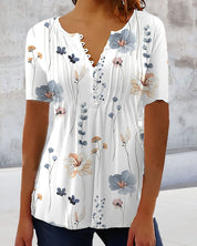 Emilia Blouse | Slim Fit Damesblouse met Korte Mouwen, V-Hals en Kantdetails