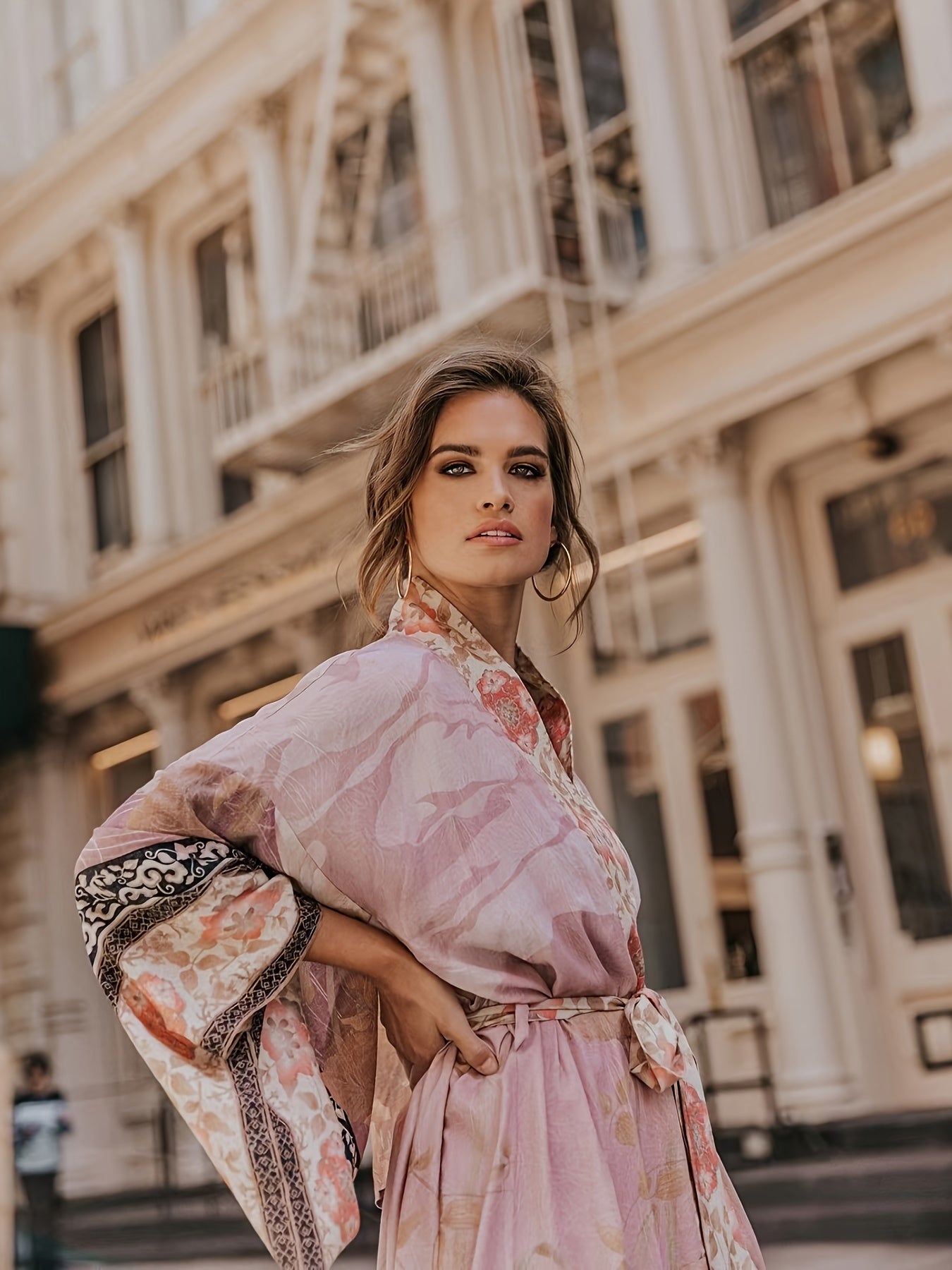Aveline Kimono | Luchtige Kimono met Bloemenprint en Strikceintuur