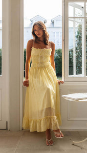 Briana Dress | Luchtige Maxi-jurk met Ruches, Spaghettibandjes en Vetersluiting
