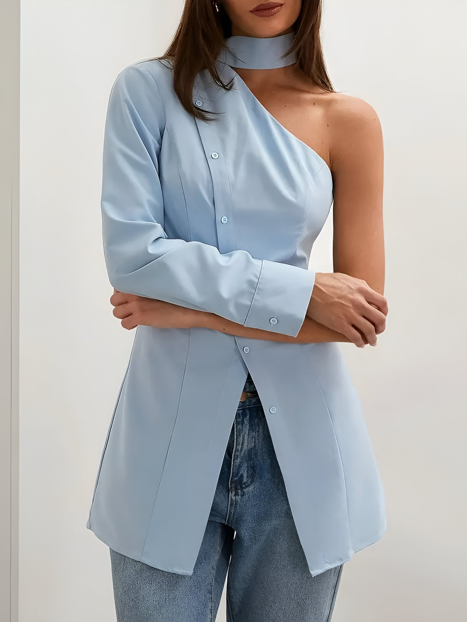 Berlinn Top | One-Shoulder Top met Asymmetrische Zoom en Knoopdetail