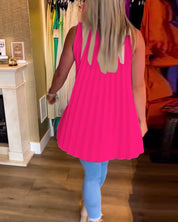 Lucia Blouse | Mouwloze Zomerblouse met V-Hals, Losse Pasvorm en Plooiachterkant