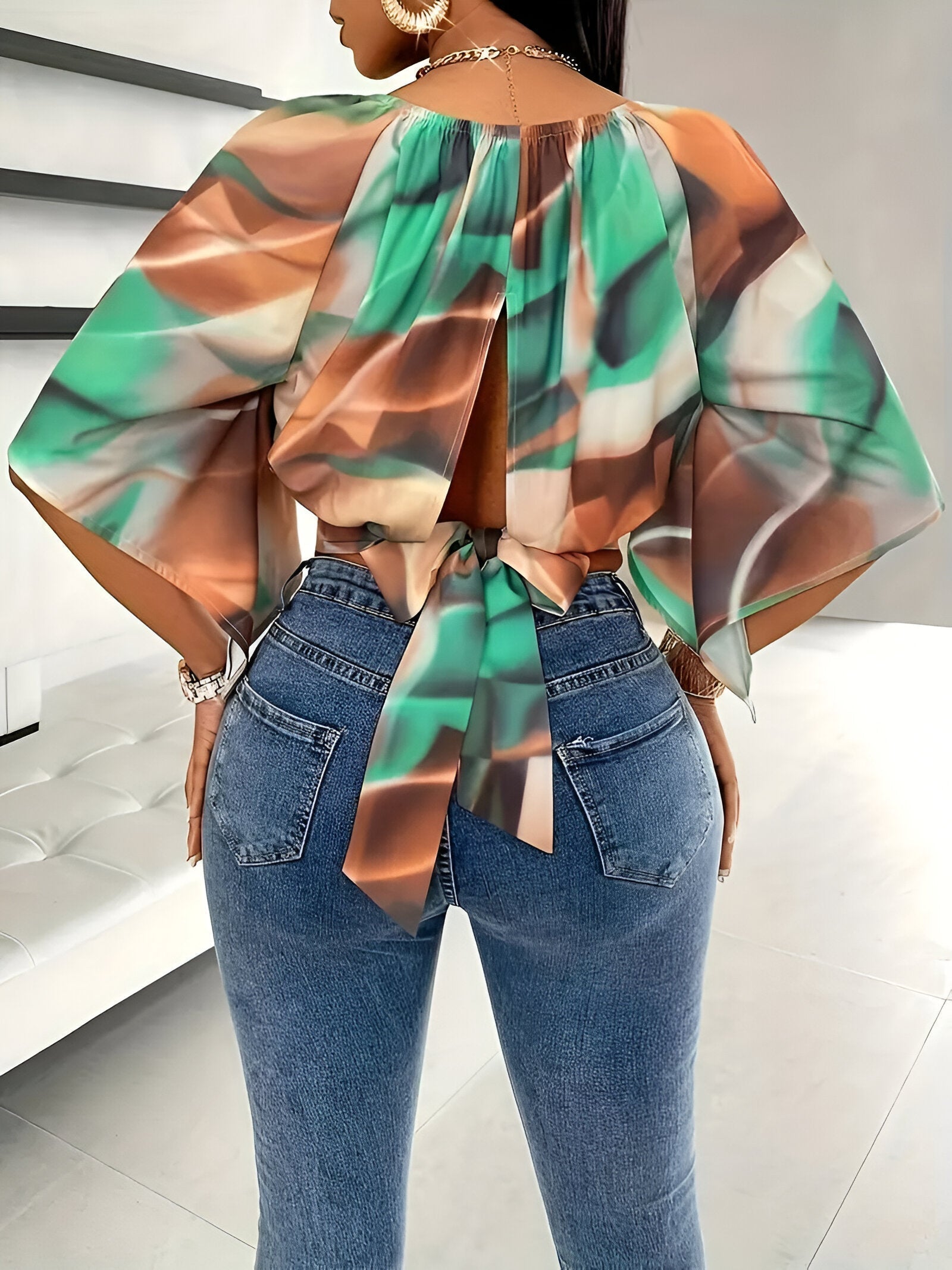Blair Blouse | Trendy Tie-Dye Blouse met Ronde Hals en Halflange Mouwen