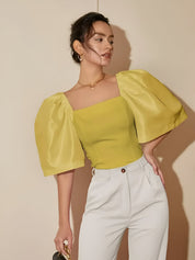 Bonnie Blouse | Elegante Blouse met Vierkante Halslijn en Subtiele Pofmouwen