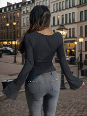 Sofia Criss-Cross Top | Dames Top met Uniek Criss-Cross Detail, Flatterende Slim-Fit en Wijde Mouwen