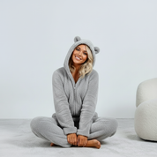 SnugglePaws Fleece Onesie Dames | Superzachte Onesie met Berenoortjes van Lucia Bellezza | Warme Loungewear