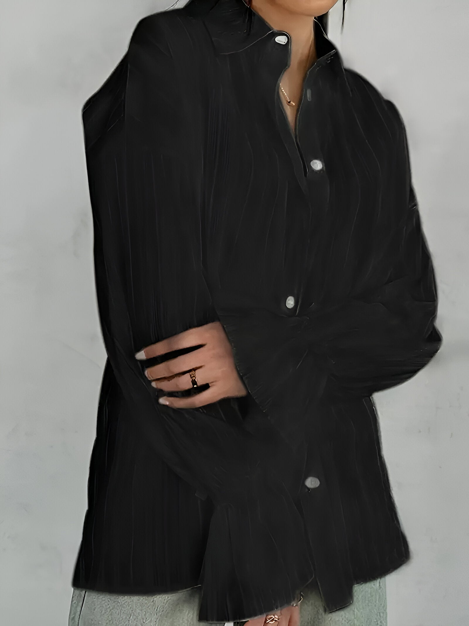 Benja Overhemd | Dames overhemd met geborduurde kraag en elegante knoopsluiting