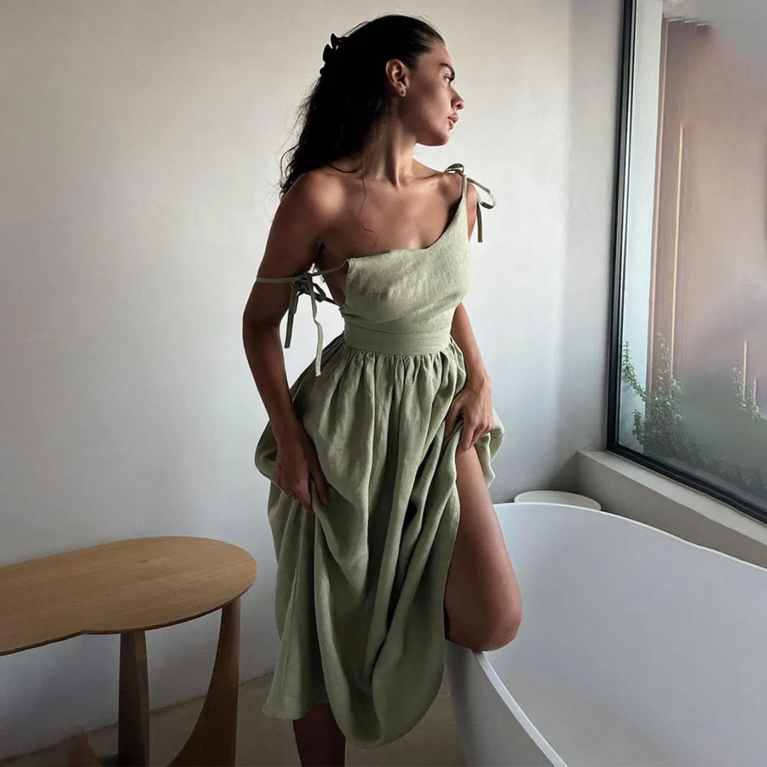 Amara Jurk | Zomerse Midi-jurk met Tie-Shoulder Bandjes en Volumineuze Rok