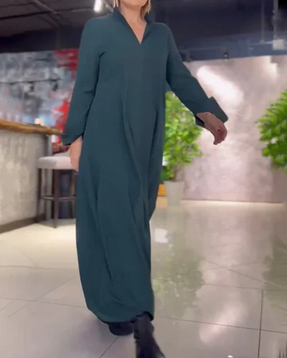 Antonella Jurk | Maxi Jurk met Split, V-Hals en Tijdloze Elegantie