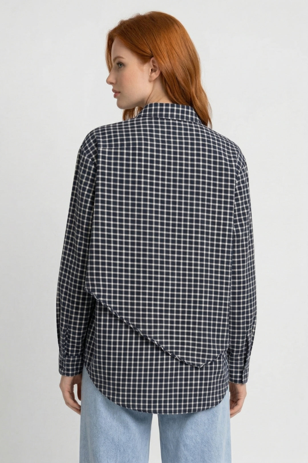 Geruite Damesblouse met Strikdetail en Knoopsluiting - Zwart - Maelen