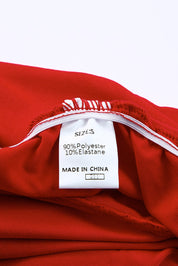 Fiorella Jurk | Rode Wikkeljurk met V-Hals, Lange Mouwen en Speelse Ruches