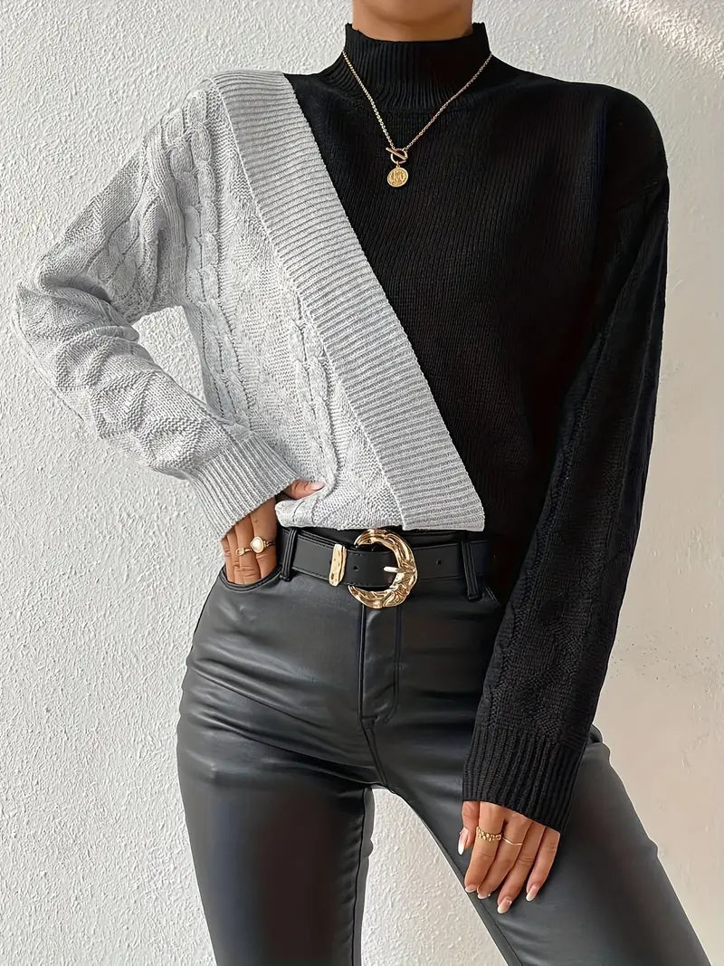 Giulia Trui | Asymmetrische Trui met Contrasterende Kleuren en Moderne Flair